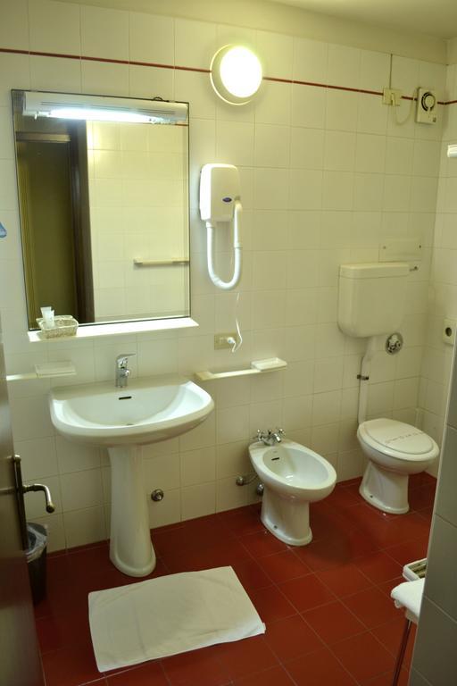 Hotel Ezzelino San Zenone Ngoại thất bức ảnh