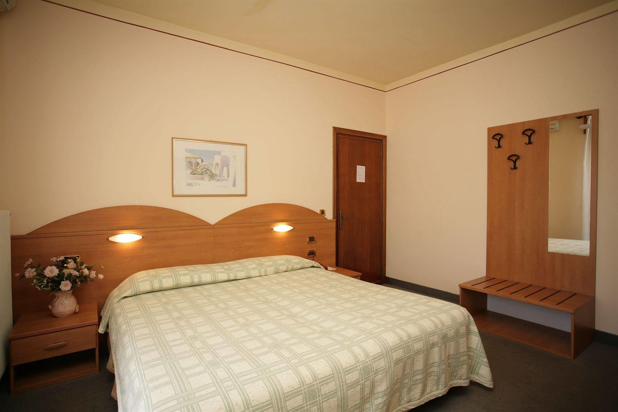 Hotel Ezzelino San Zenone Ngoại thất bức ảnh