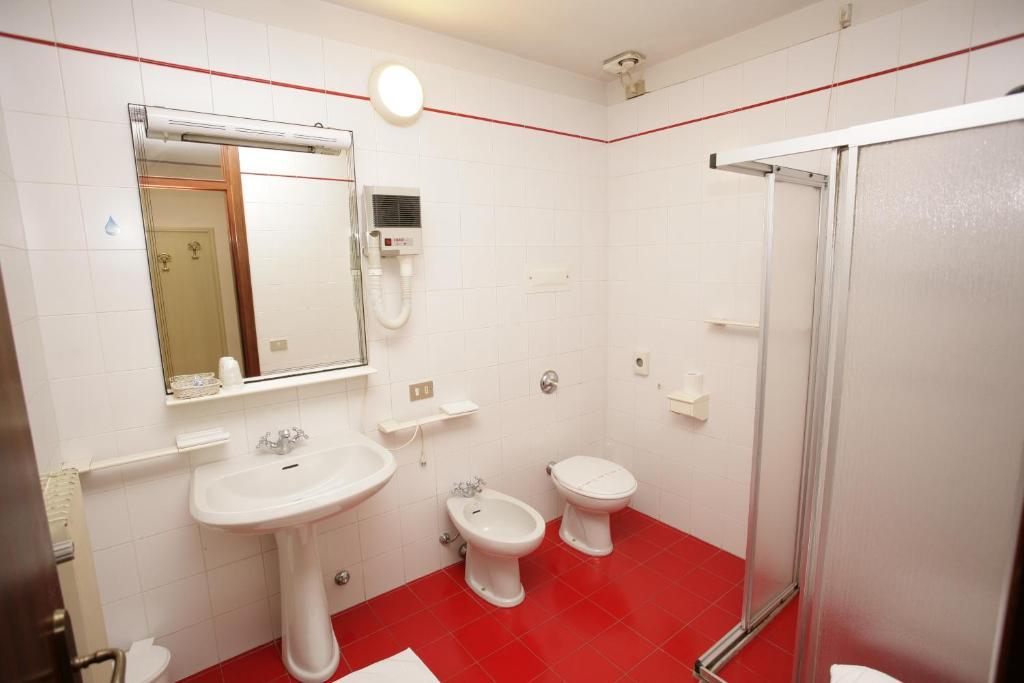 Hotel Ezzelino San Zenone Phòng bức ảnh